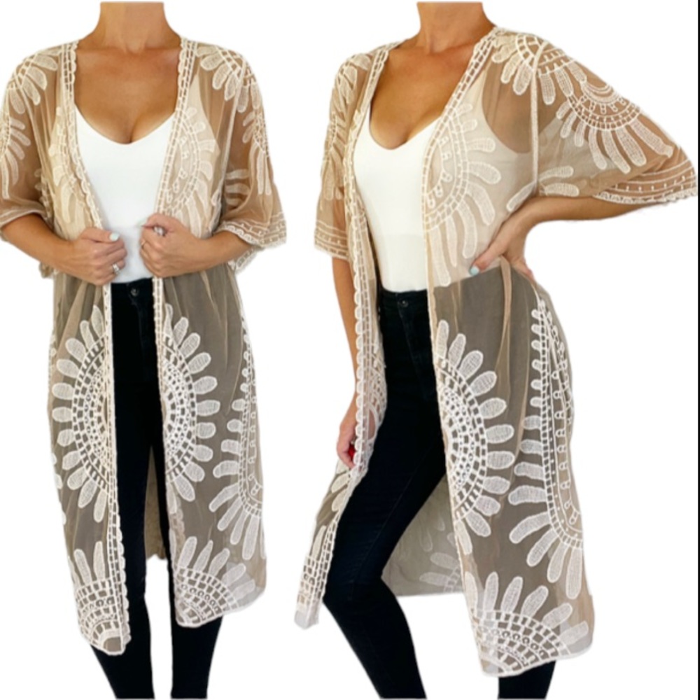 Rebellion sheer cream lace floral scallop trim kimono style top size small